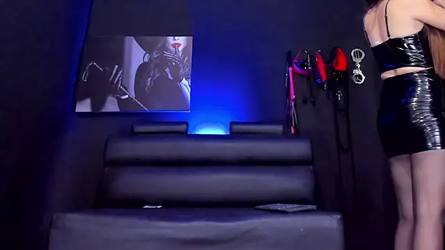 AprilStoness online show from February 6, 6:59 pm