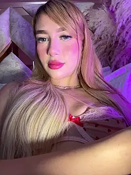 valeryfox   online show from December 18, 10:35 pm