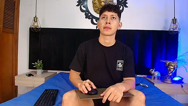 Snapshot of Abeel_Ordaz chatting on November 23, 1:54 pm Abeel Ordaz online show from November 23, 1:54 pm