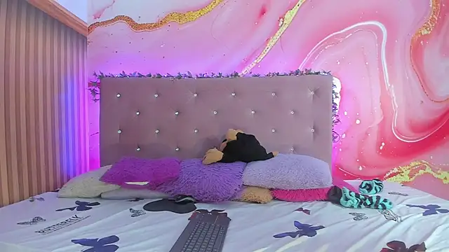 Snapshot of Ares_infernal chatting on December 1, 3:18 am Ares infernal online show from December 1, 3:18 am