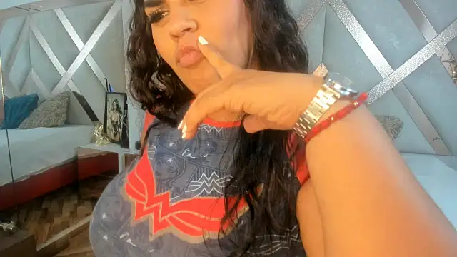 lathiffa online show from January 12, 2:18 am