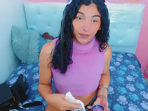 Snapshot of xwetdreamsx chatting on February 7, 7:44 pm xwetdreamsx online show from February 7, 7:44 pm