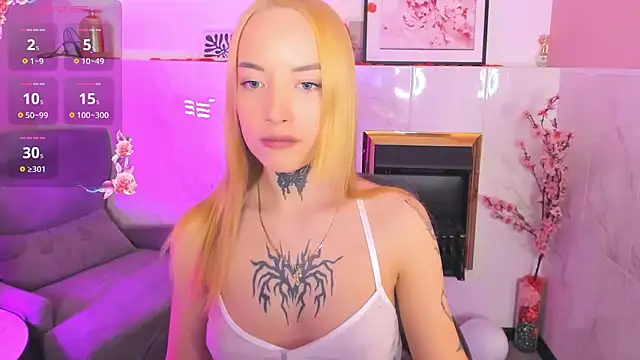 Snapshot of MarquiseMuse chatting on February 20, 6:10 am MarquiseMuse online show from February 20, 6:10 am