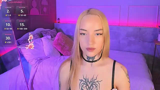 Snapshot of MarquiseMuse chatting on February 27, 5:29 am MarquiseMuse online show from February 27, 5:29 am