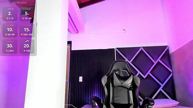 Alise-Mason online show from December 22, 9:26 pm