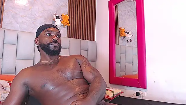 BlackEmperador online show from December 20, 5:32 am