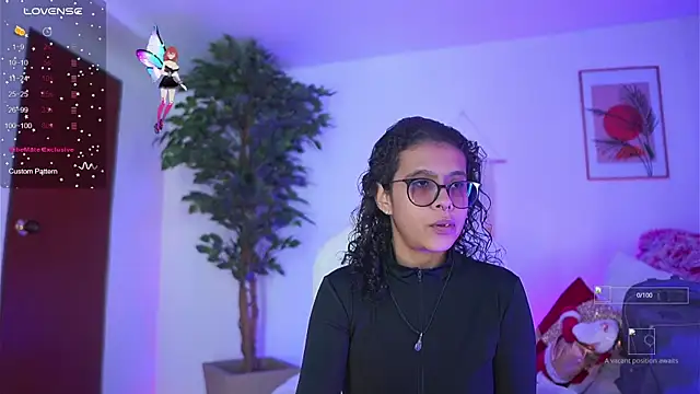 megan ssmith online show from November 24, 8:20 pm