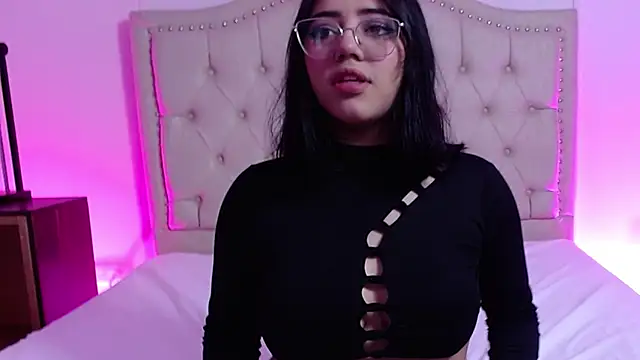 Lia Lean online show from November 29, 11:32 am