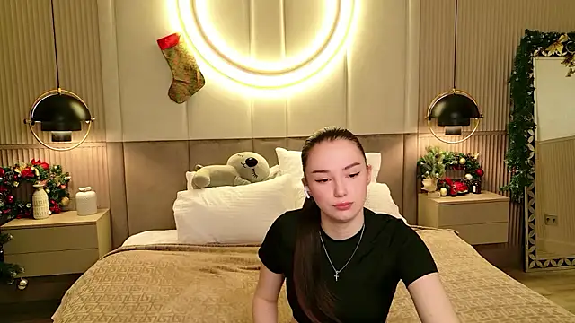 Amber Bond online show from January 7, 6:07 am