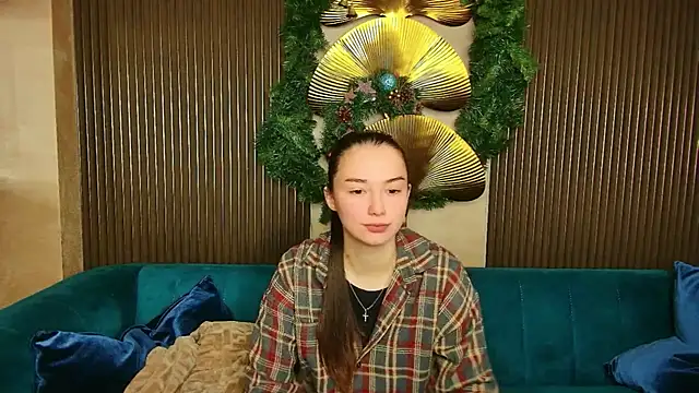 Amber Bond online show from January 11, 5:47 am