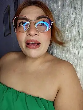 mila curvy online show from March 26, 6:00 am