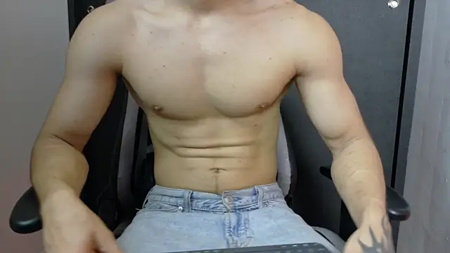 Snapshot of eren_jeager chatting on July 13, 1:27 am eren jeager online show from July 13, 1:27 am