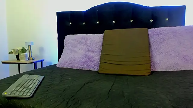 eren jeager online show from February 25, 1:17 am