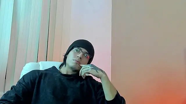 eren jeager online show from May 9, 1:42 am