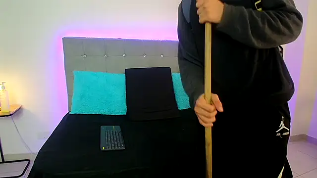 eren jeager online show from December 13, 8:04 pm