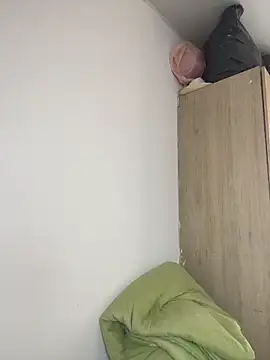 Snapshot of katthyasmitth chatting on February 5, 5:20 pm katthyasmitth online show from February 5, 5:20 pm