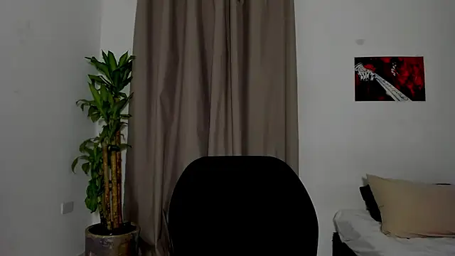 Catty Noir online show from January 14, 2:37 am