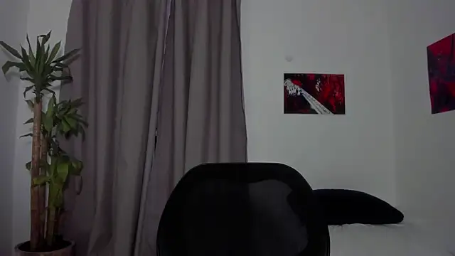 Catty Noir online show from March 26, 3:38 am