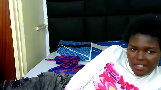 VirginPrincess06 online show from June 26, 8:53 am