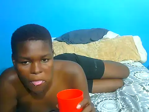 VirginPrincess06 online show from November 27, 1:17 am