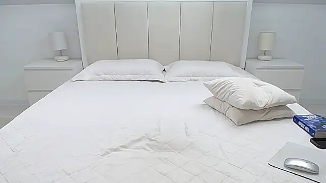 Milena29 online show from March 11, 6:18 am