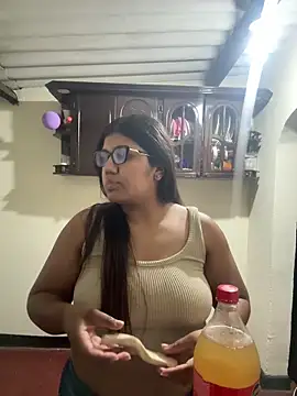 AlexisAndMartina3 online show from December 16, 12:26 am