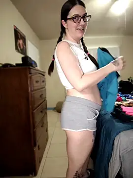 LaylaLucis online show from March 21, 10:02 pm