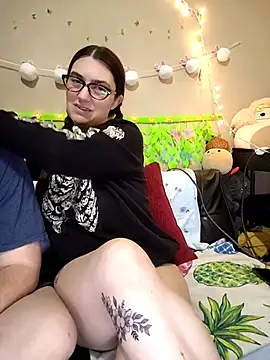 LaylaLucis online show from March 28, 3:51 am