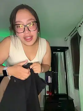 LyaRose online show from January 13, 2:26 am