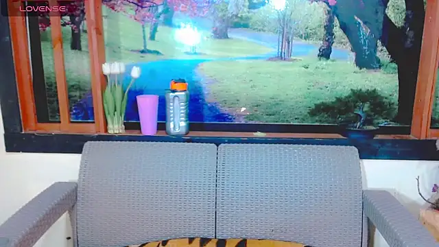Snapshot of britanny_noroeste chatting on June 21, 12:44 pm britanny noroeste online show from June 21, 12:44 pm