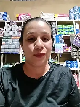 Snapshot of MIA-LARIOS chatting on July 9, 3:07 am MIA-LARIOS online show from July 9, 3:07 am