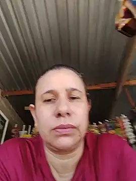 Snapshot of MIA-LARIOS chatting on June 2, 2:39 pm MIA-LARIOS online show from June 2, 2:39 pm