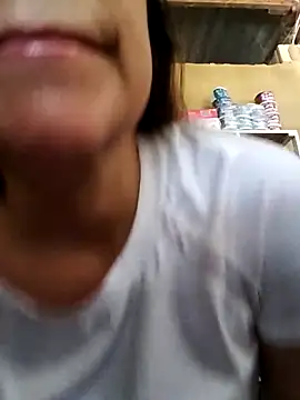 MIA-LARIOS online show from April 27, 3:21 pm