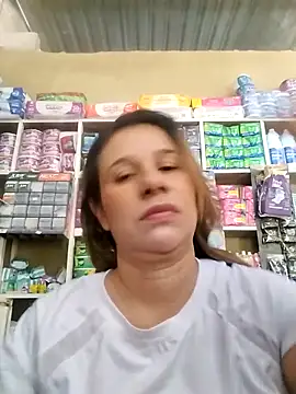 MIA-LARIOS online show from April 18, 3:25 pm