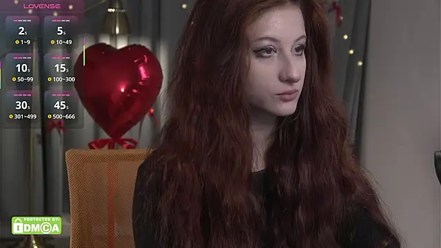 caty cuddly online show from February 10, 9:25 pm