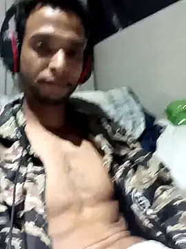 Gzinho69ik online show from May 3, 9:14 am