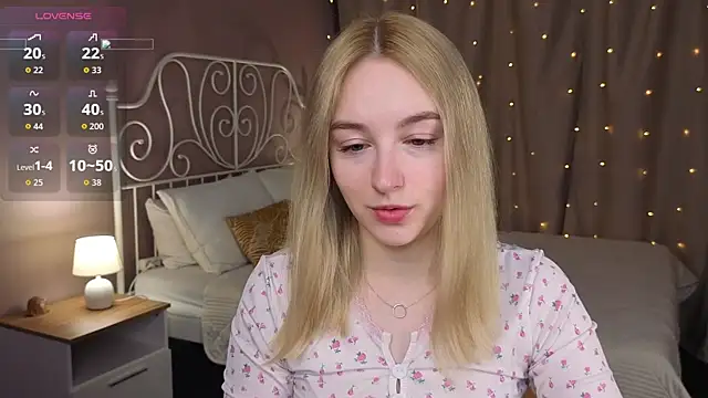 Shy Polly online show from May 9, 12:03 am