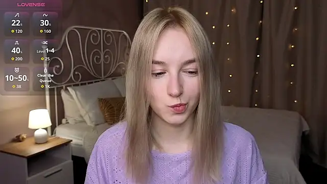 Shy Polly online show from April 22, 12:06 am