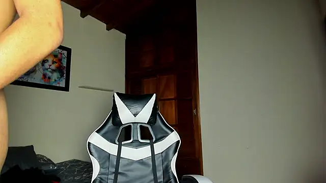 Snapshot of smith_66jr chatting on February 5, 4:08 am smith 66jr online show from February 5, 4:08 am