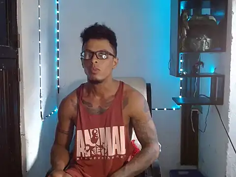 bigblackmen117uncs online show from November 23, 9:03 pm