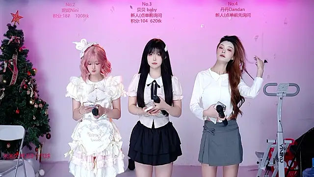 CM---002 online show from March 8, 1:22 am