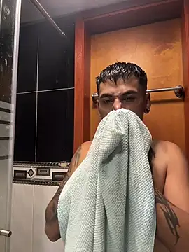 1Panini21 online show from April 22, 7:42 pm