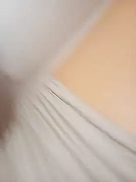 Snapshot of Grim_Wolfy chatting on December 2, 2:56 am Grim Wolfy online show from December 2, 2:56 am