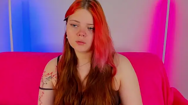 KellyFiery online show from May 28, 1:13 am
