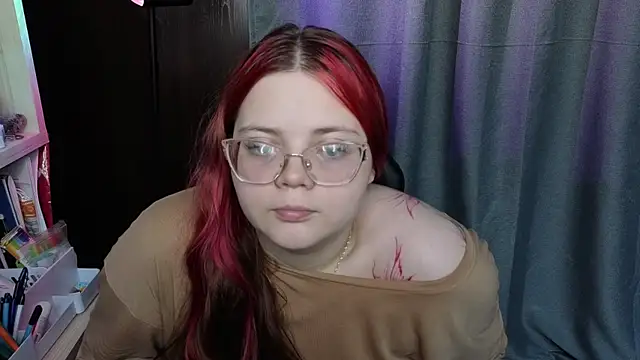 KellyFiery online show from June 14, 1:56 pm
