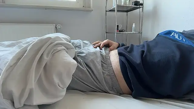 lou is online show from November 23, 8:35 am