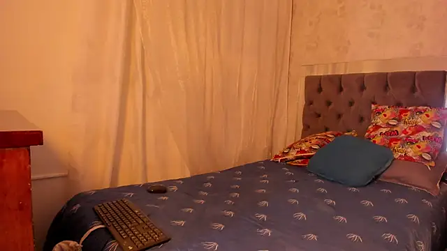 victoria mk online show from November 27, 4:13 am