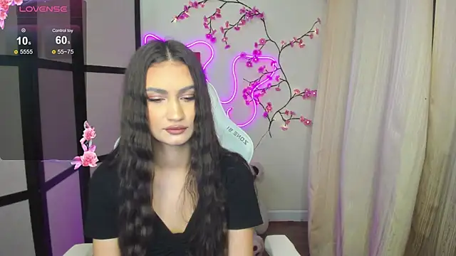 AdeleLuu online show from November 22, 1:37 am