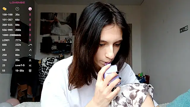 KennaElse online show from November 27, 7:09 am