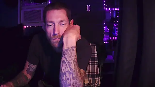 KingCole2390 online show from February 6, 5:58 am